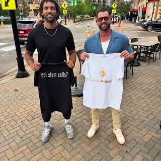 My friend and pro hooper Reggie Lynch has a knee that’s given him some problems. He’s heard about st