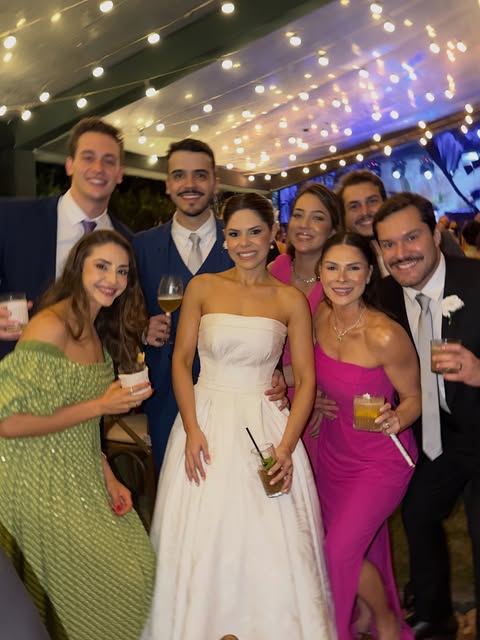 Casamento Panda & Carol 💍❤️
05.09.2026
(a última foto é a 1ª da história: do Ligamed pro casório)

