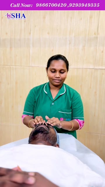 A relaxing facial sessions with a customer who has questions and a staff member ready with the funni