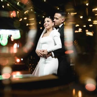 Te puedo yo jurar ante un altar
Mi amor sincero
A todo el mundo le puedes contar
Que sí te quiero
Tu