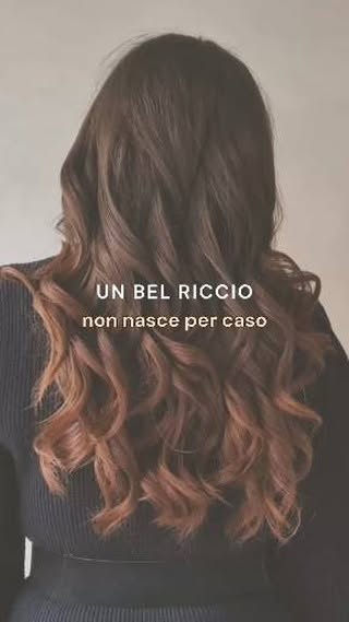 Elena è arrivata da noi con il desiderio che accomuna chiunque abbia una chioma molto lunga e riccia