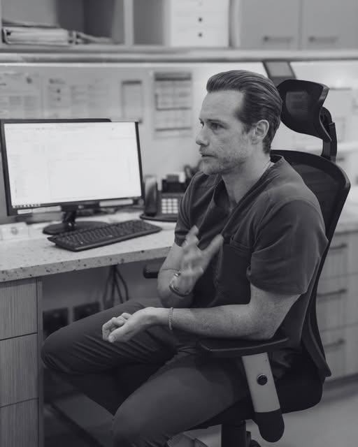 Behind every treatment plan is a doctor-led approach.

Dr Adam Ellerby has completed the Fellowship 