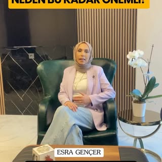 Saç sadece varlığıyla değil, duruşuyla karakter kazanır. ✨
​Pek çok kişi saç ekiminde sadece yoğunlu