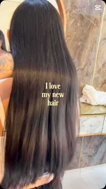 Cabello liso, brillante y sin frizz ✨

En Andreina Hair te realizamos alisado enjuagable, ideal para