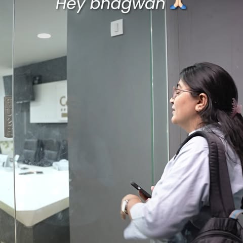 Me before entering office everyday 🙏

📍: 305-308, Ripple Mall Above Croma showroom near lancers ar
