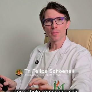 Antidepressivo causa queda de cabelo? 💊💇‍♀️
Sim, alguns medicamentos podem causar o chamado eflúvi