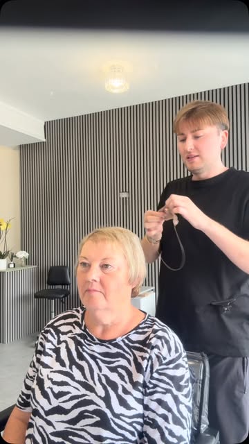 ✨ Hair Topper Transformation ✨

A little look at today’s transformation 🤍

We’ve taken my lovely cl