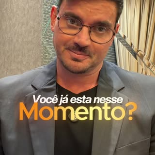 A maioria das pessoas só pensa em transplante capilar quando a perda de cabelo já está avançada.

Ma
