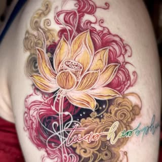 Eastern-Inspired Lotus Tattoo

A lotus rising through flowing clouds — combining calmness, movement,