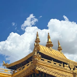 The golden rooftop of Jokhang Temple, 1300 years old and the heart and soul of Tibetan Buddhism. Lha