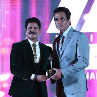 Award won by Dr.ram thilak founder of dr.rams trichology and hair Clinic