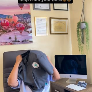 When your team comes to ask for help but you are struggling with your work attire 😂💔 #hairtranspla