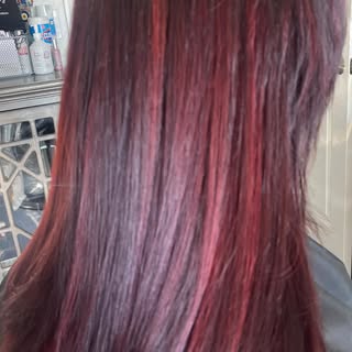 Merlot 🍷 

I initially added some fresh new highlights then a combination of tones to create this g