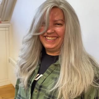 Look at this beautiful transformation using the CNC hair system here in Jersey, Channel Islands 😍


