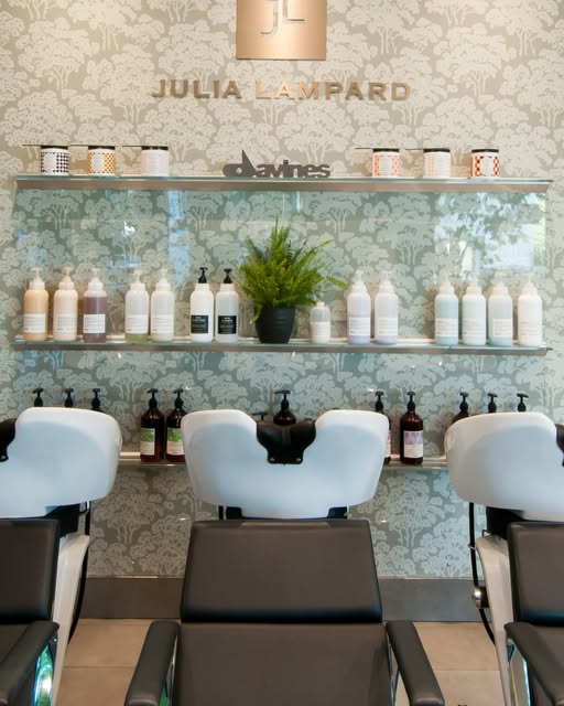 A little backwash bliss at the salon 🫧☁️

Using our much-loved Davines products, every wash and tre