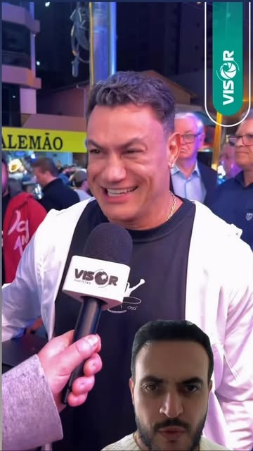 No transplante capilar do nosso boxeador @popofreitas, buscamos exatamente isso: naturalidade.

Um b