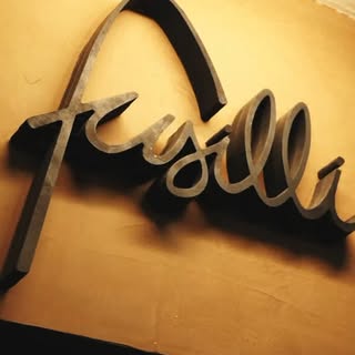 Fusilli, o único espaço ultra especializado em cabelos com curvatura do Brasil.

De cabelos entendem