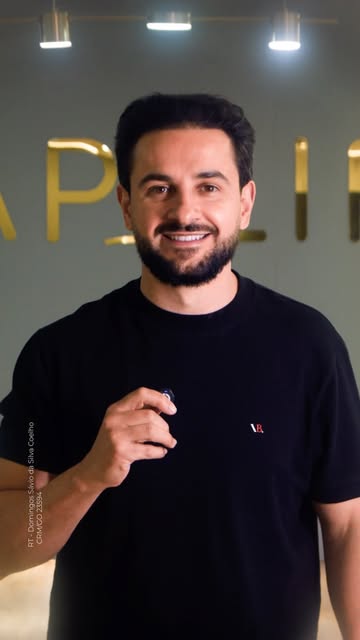 Fazer o transplante é uma etapa. Cuidar do cabelo que você ainda tem também faz parte do resultado.
