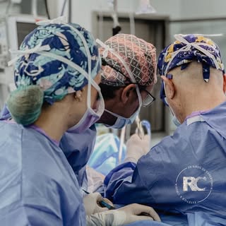 En RC Estética, creemos en el poder del equipo. Cada sonrisa transformada, cada confianza recuperada