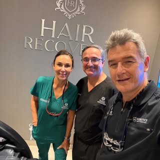 Hoy recibimos visitas de lujo🌟

Nos visitó el Dr. Ricardo Mejía, médico dermatólogo de Florida, Est