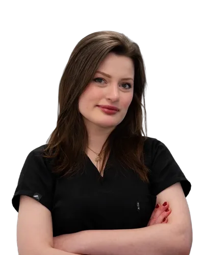 Ayşenur K.
