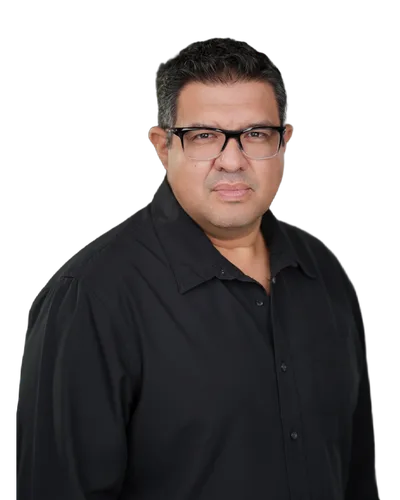 Dr. Adam Gomez